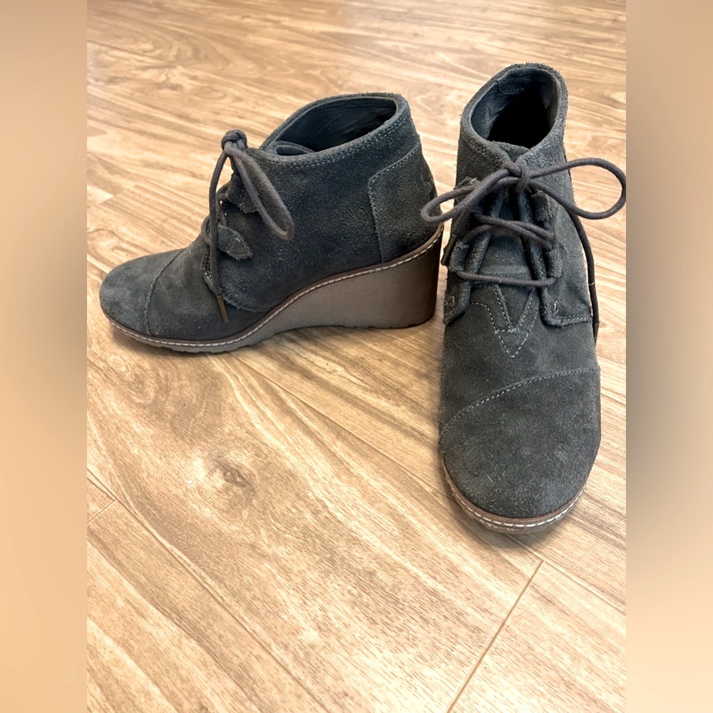 Toms Olive Grey Ankle Boots